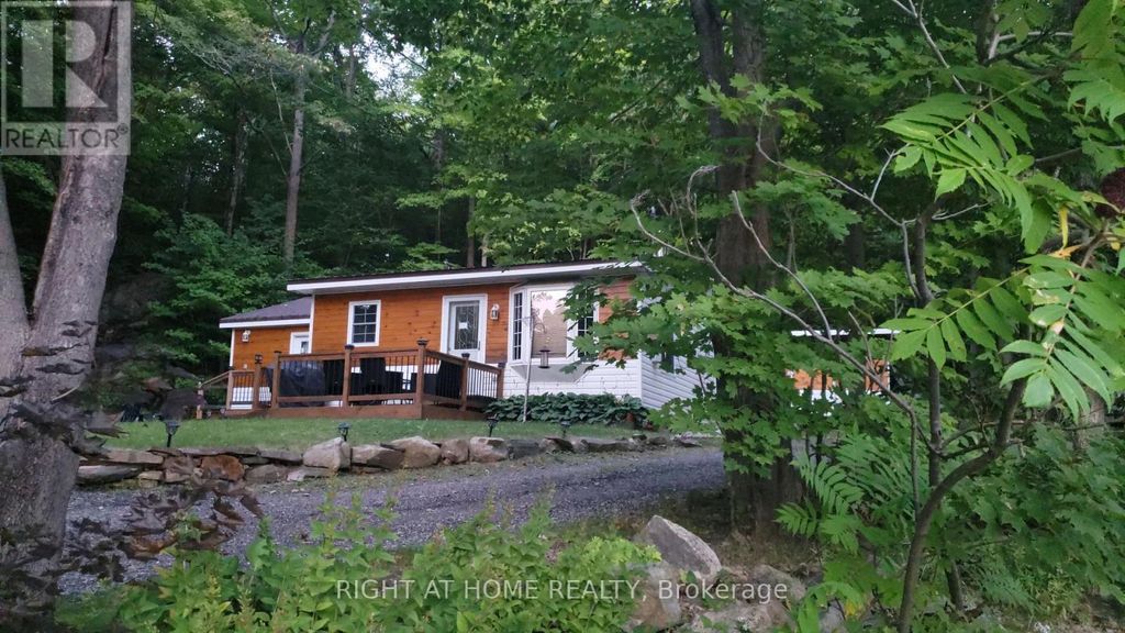 16366 Hwy 35, Algonquin Highlands (stanhope)