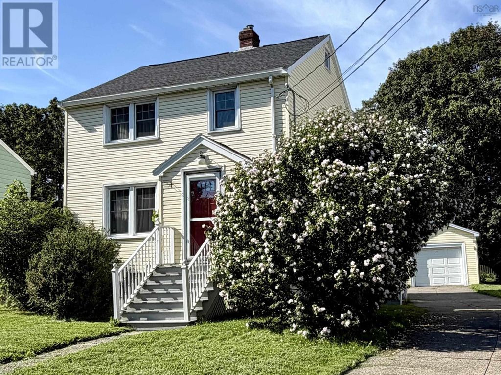 3058 Connaught Avenue, Halifax