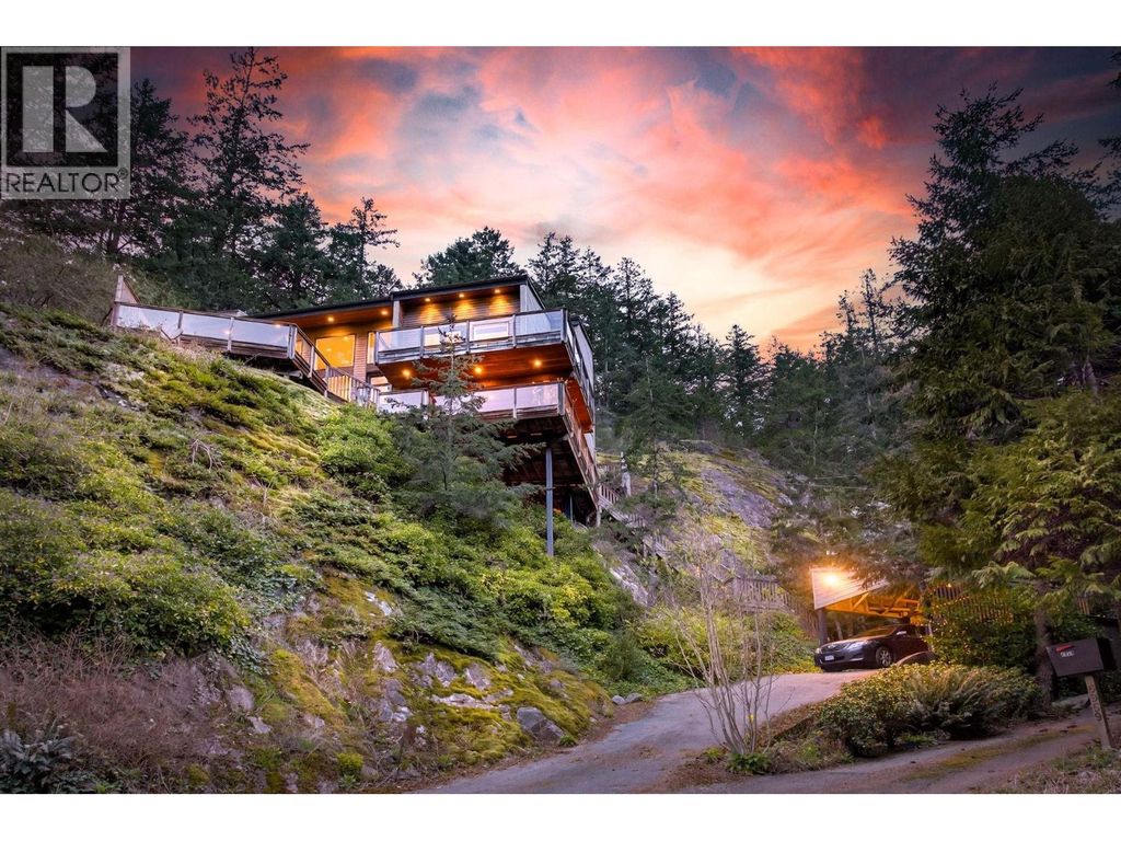 6965 Marine Drive, West Vancouver