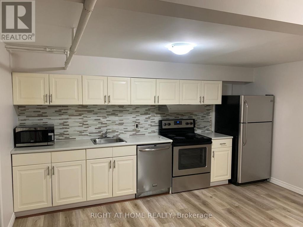 701 The Queensway Avenue, Toronto (stonegate-Queensway)