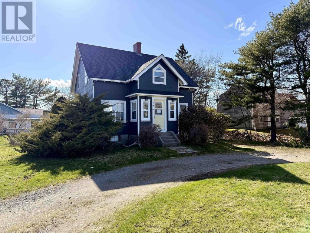 225 Water Street, Shelburne