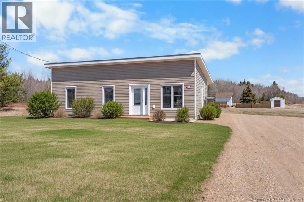 3764 Chemin Robinson, Saumarez