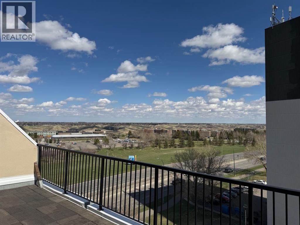 921, 21 Berkeley Place W, Lethbridge