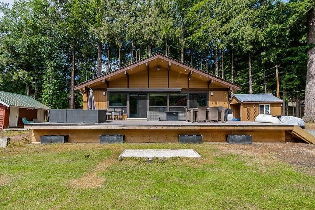 1680 Columbia Valley Road|columbia Valley, Lindell Beach