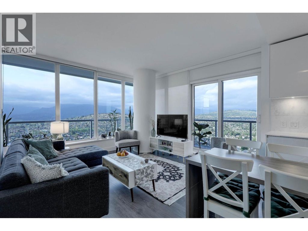 5008 1955 Alpha Way, Burnaby