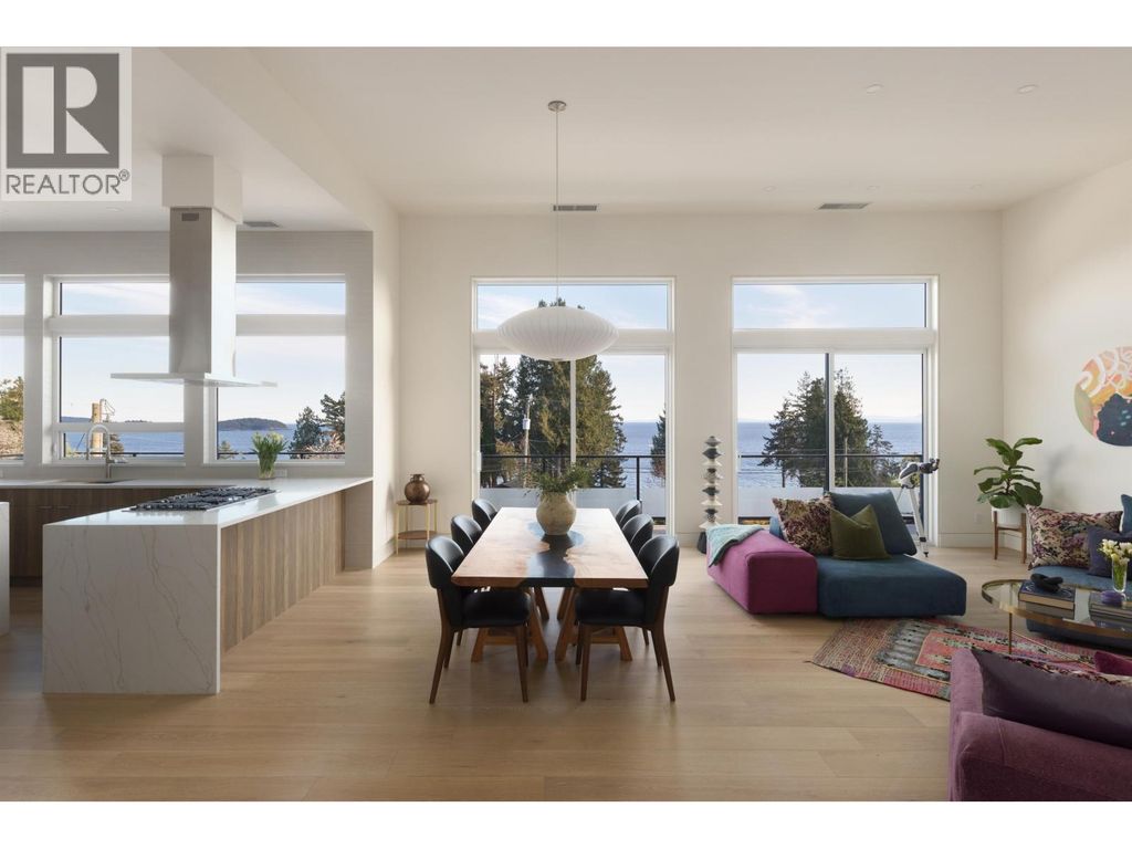980 Gower Point Road, Gibsons