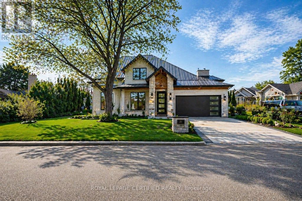 1348 Hollyrood Avenue, Mississauga (mineola)