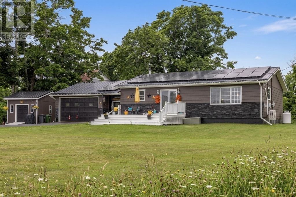 76 Pleasant Street, Cardigan