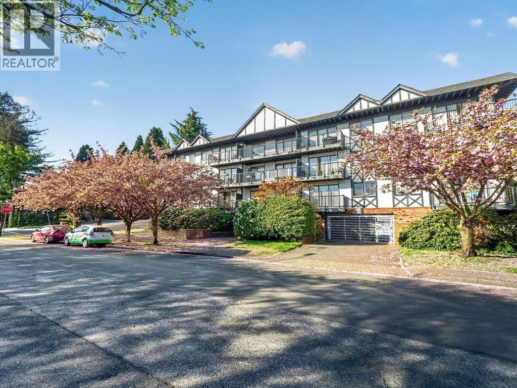 310 170 W 4th Street, North Vancouver