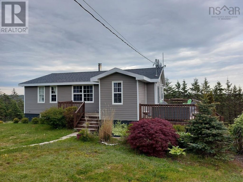 662 Highway 217, Freeport