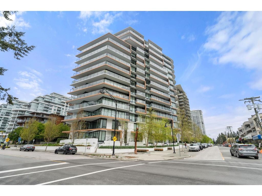 305 1439 George Street, White Rock
