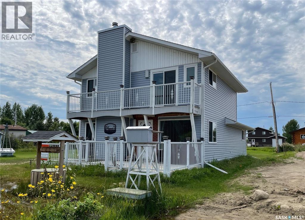 6 Bronco Drive, Delaronde Lake