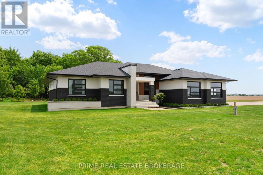 818 Oil Heritage Road, Chatham-Kent (dresden)