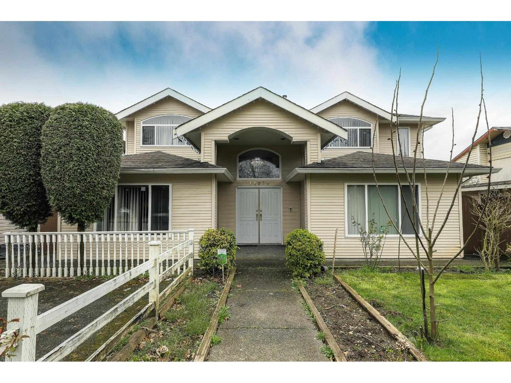 14076 72 Avenue, Surrey