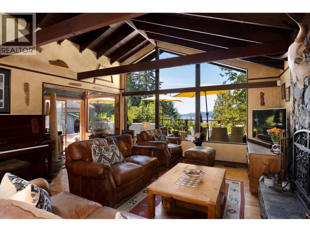 315 Bayview Road, Lions Bay