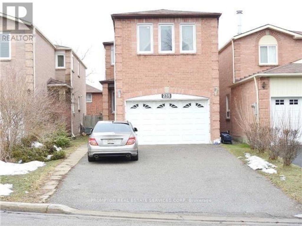 235 Roxanne Crescent, Toronto (milliken)