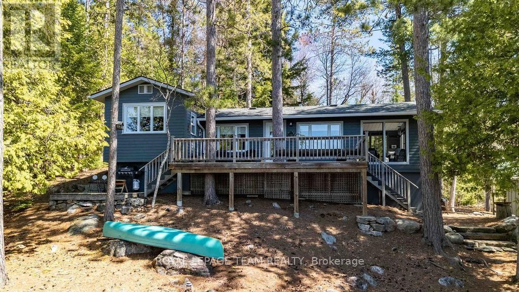 218 Diamond Lake Road, Madawaska Valley