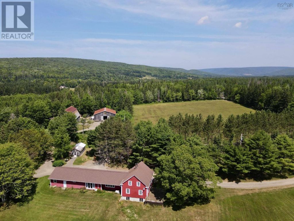 2639 Cabot Trail, Middle River