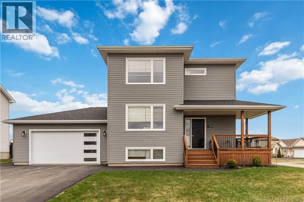 149 Oakfield Drive, Riverview