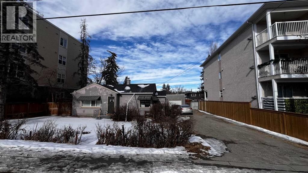 7728 Bowness Road Nw, Calgary