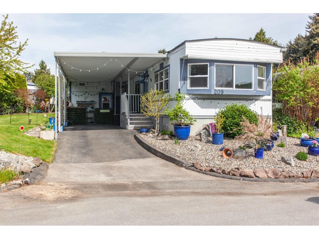 209 1840 160 Street, Surrey