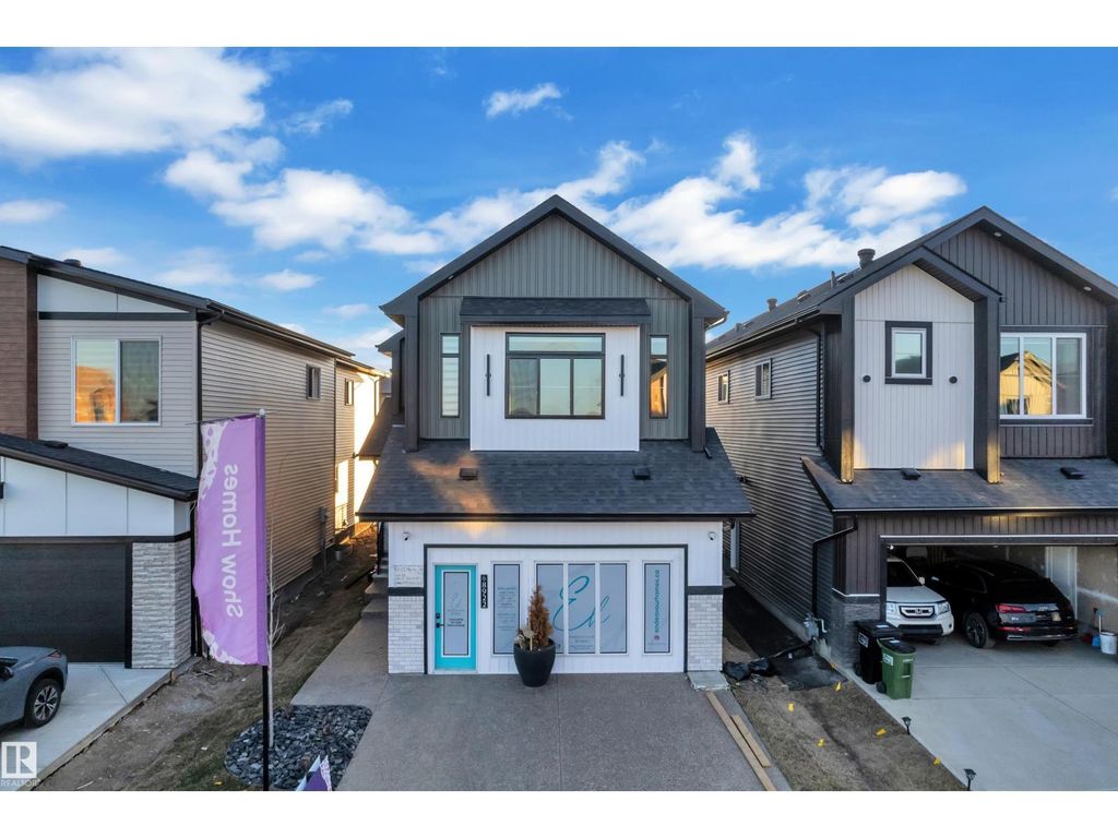 8922 Mayday Wy Sw, Edmonton