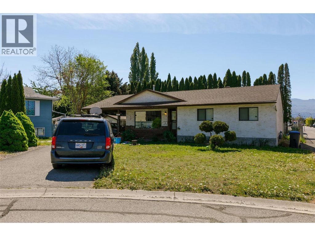 2913 Bouvette Street, Kelowna