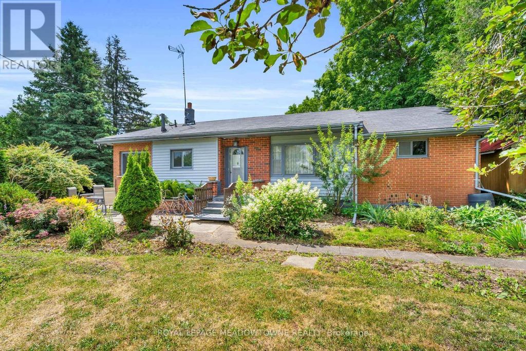 9483 Wellington Rd 124, Erin