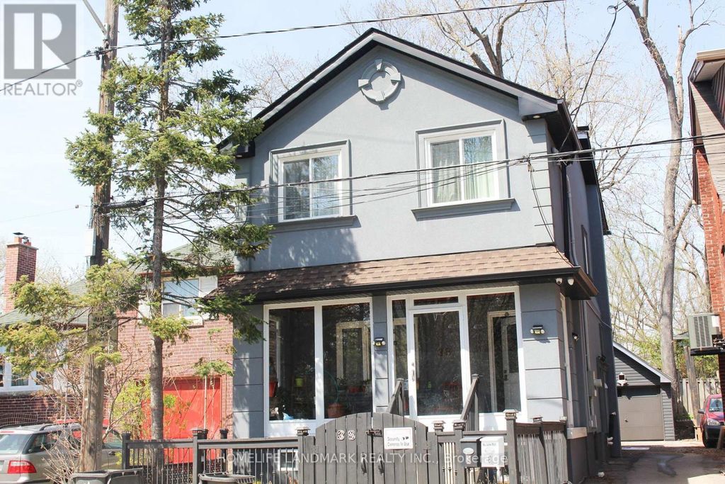 38 Glenvalley Drive, Toronto (mount Dennis)