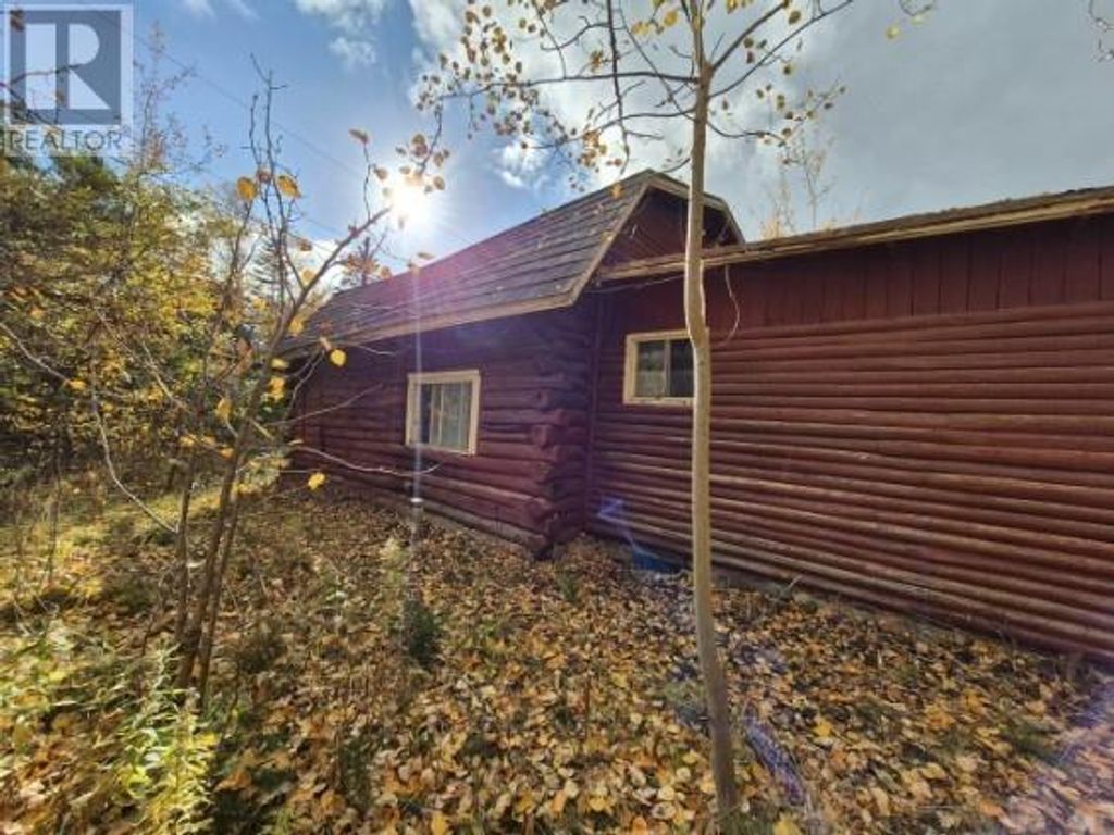 25 Chapel Hill Road, Deer Lake