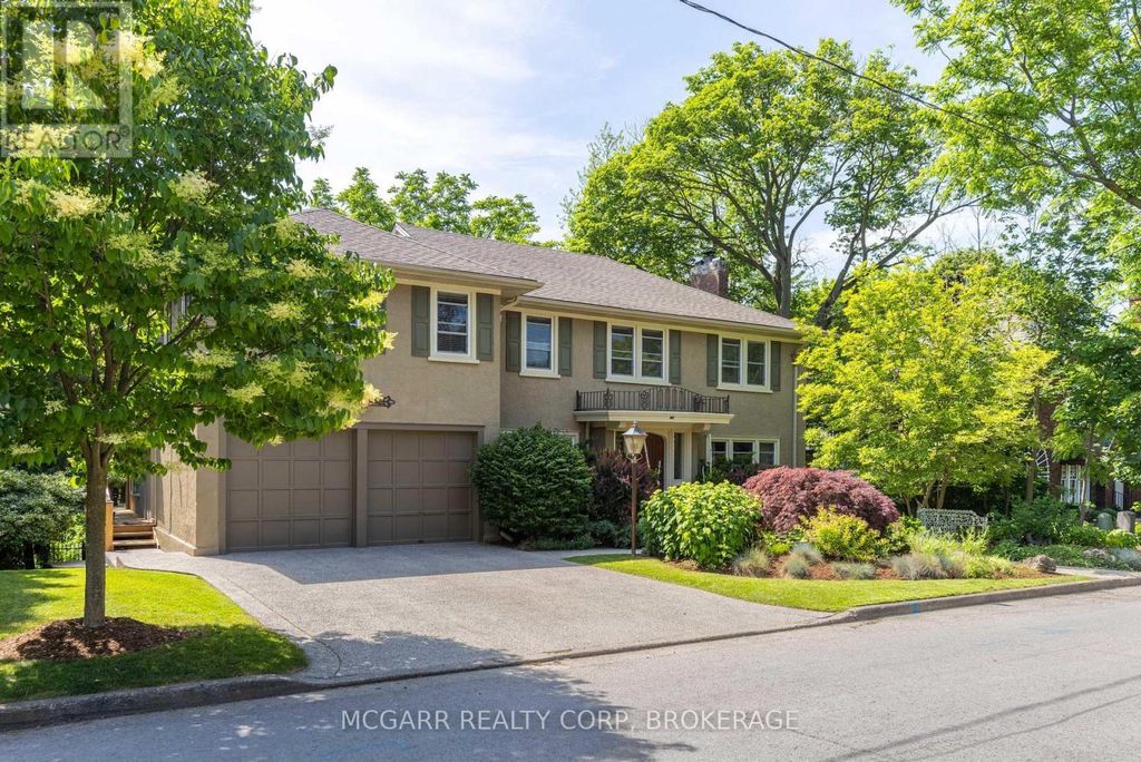 62 Hillcrest Avenue, St. Catharines (old Glenridge)