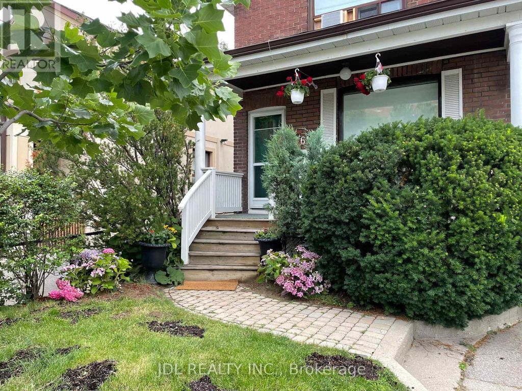 61 Guestville Avenue, Toronto (mount Dennis)