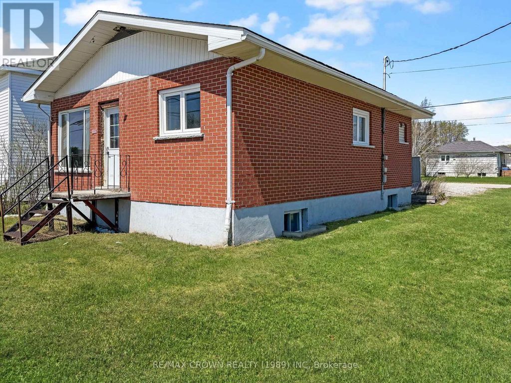 116 Brunetville Road, Kapuskasing