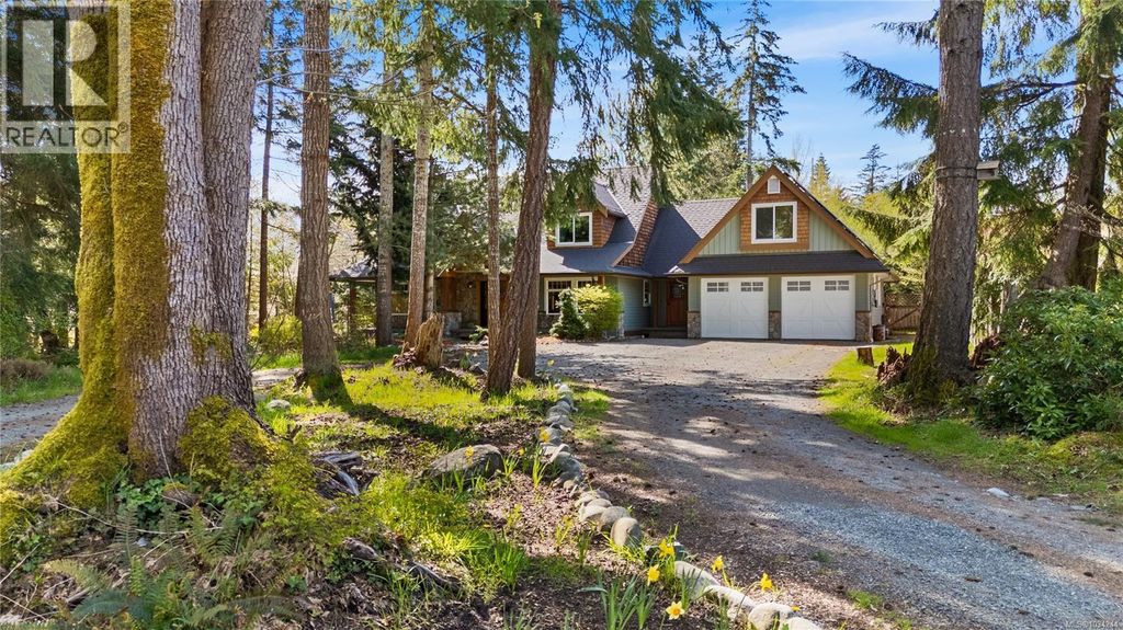 583 Nature Park Dr, Campbell River