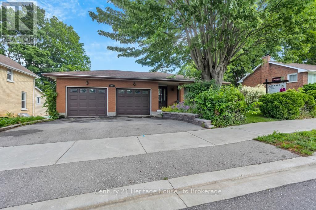 165 Park Row, Woodstock (woodstock - South)