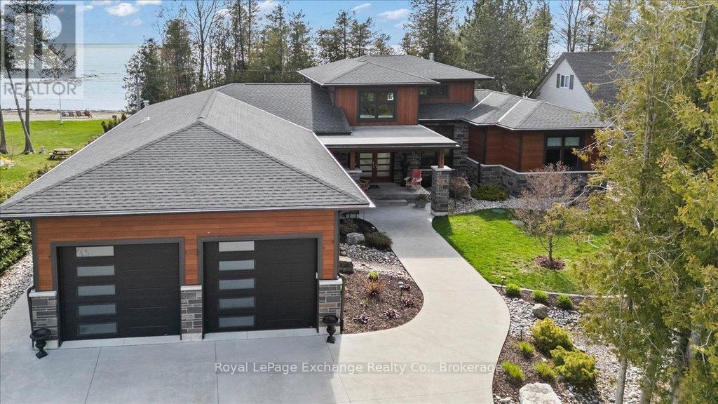171 Huron Road, Huron-Kinloss