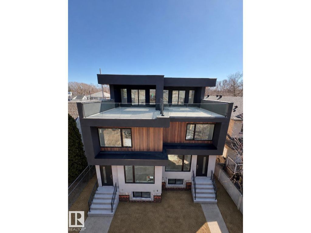 9007 92 St Nw, Edmonton