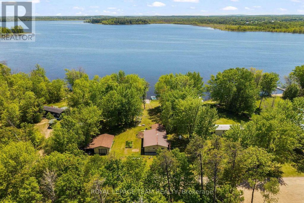 424 Hummingbird Lane, North Algona Wilberforce