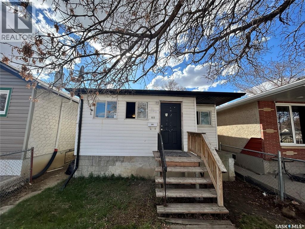 922 Garnet Street, Regina
