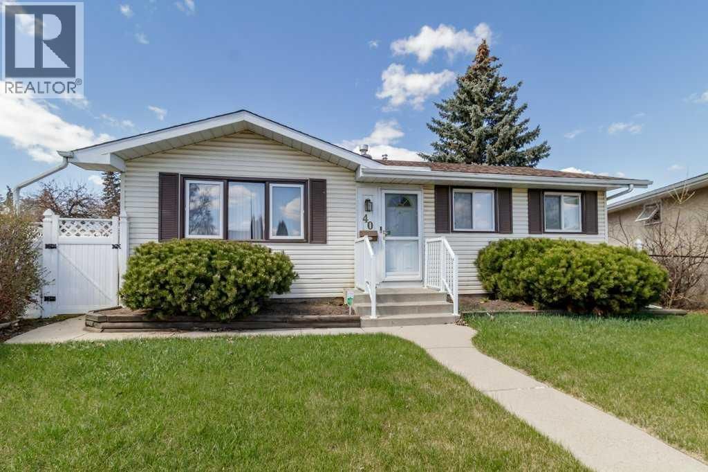 40 Neal Close, Red Deer