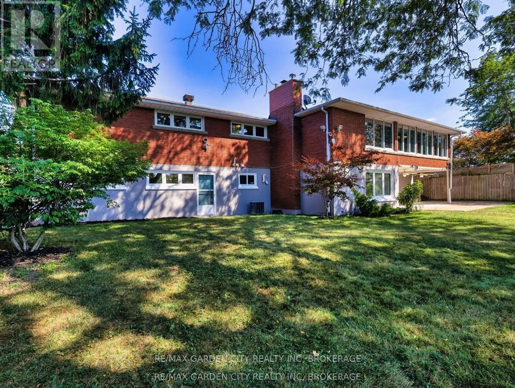 28 Marsdale Drive, St. Catharines (glendale/glenridge)
