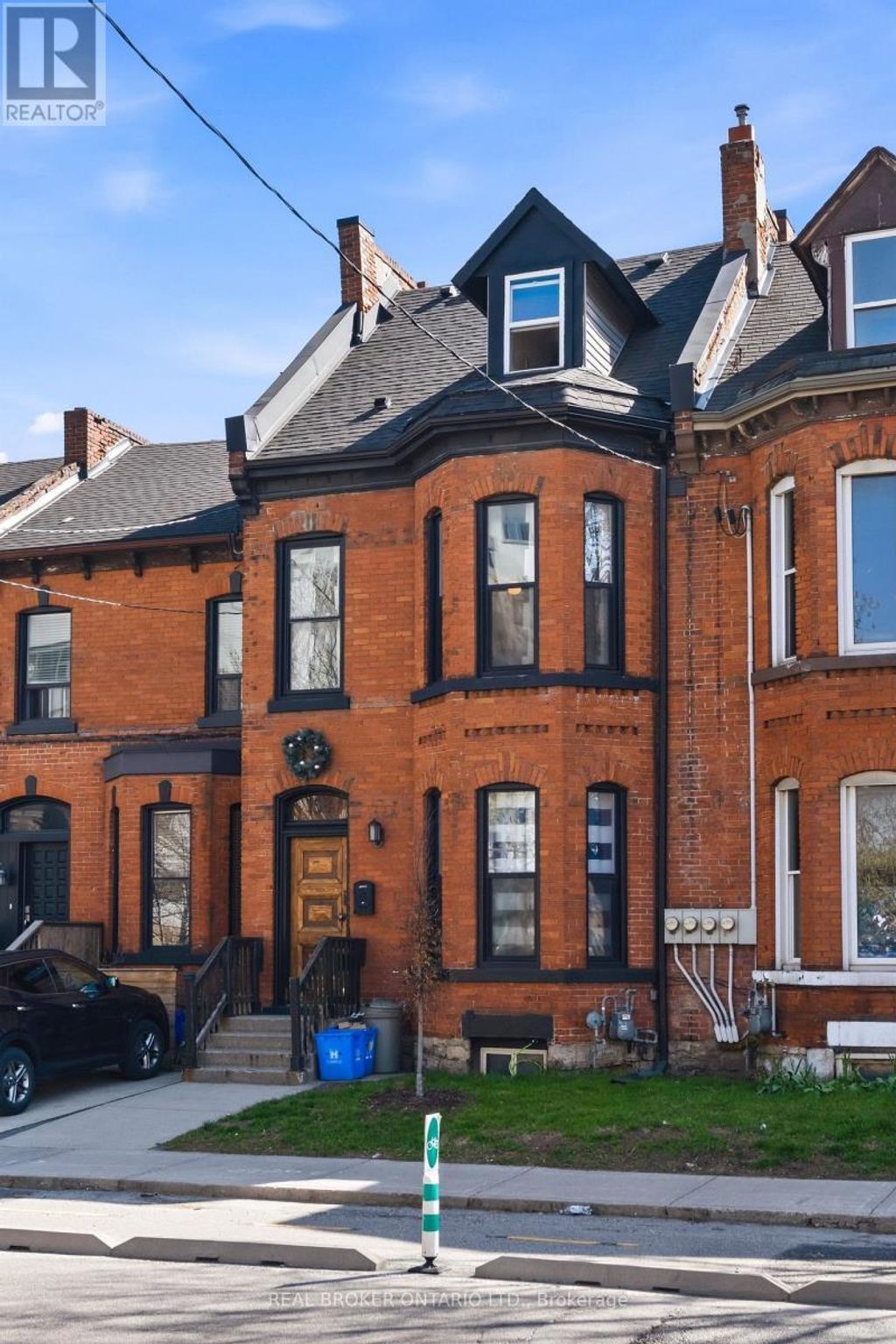 158 Hunter Street E, Hamilton (corktown)