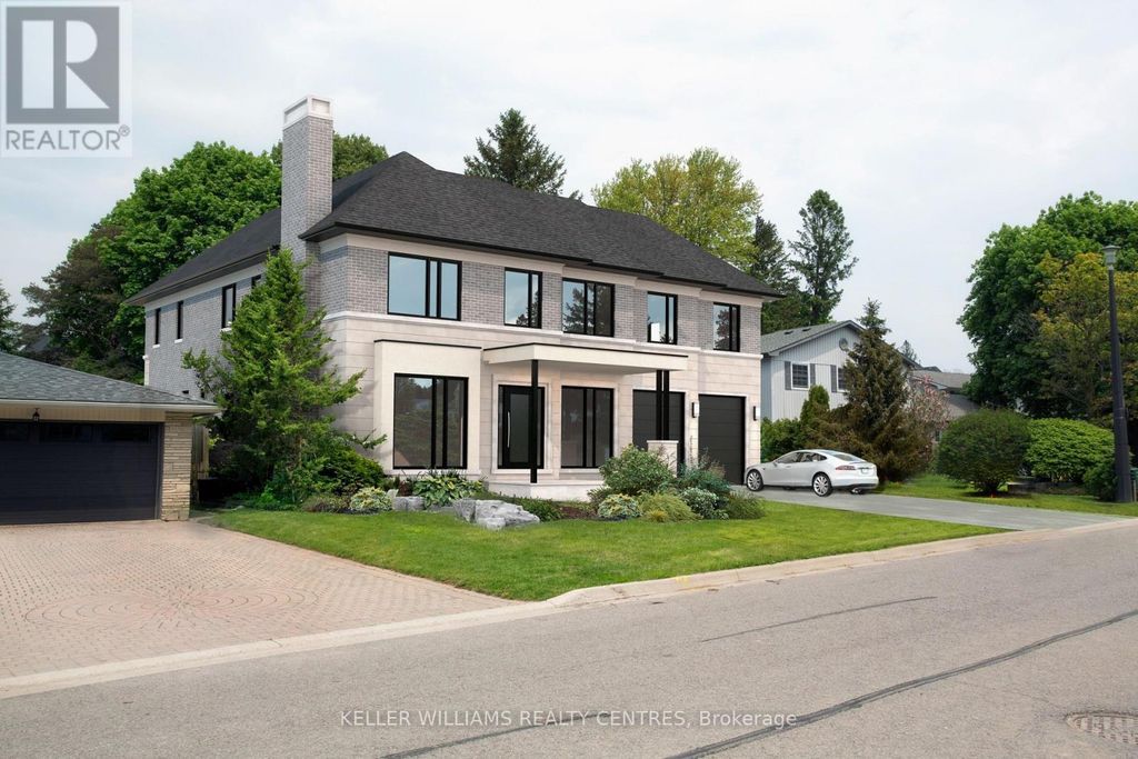 10 Hawthorne Lane, Aurora (aurora Village)
