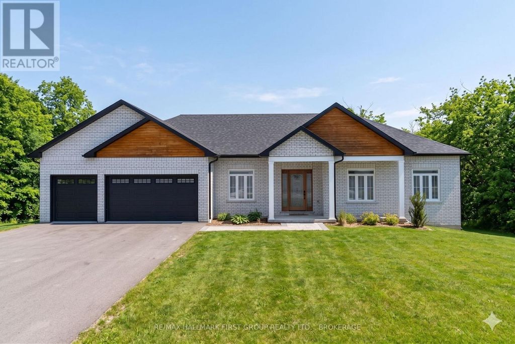 1111 Kona Crescent, Frontenac (frontenac South)