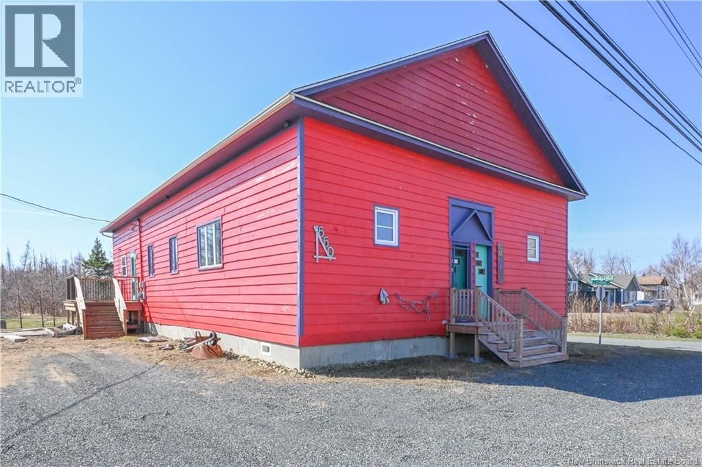 660 Saint-pierre Ouest Boulevard, Caraquet