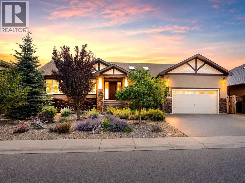 100 Canyoncrest Point W, Lethbridge