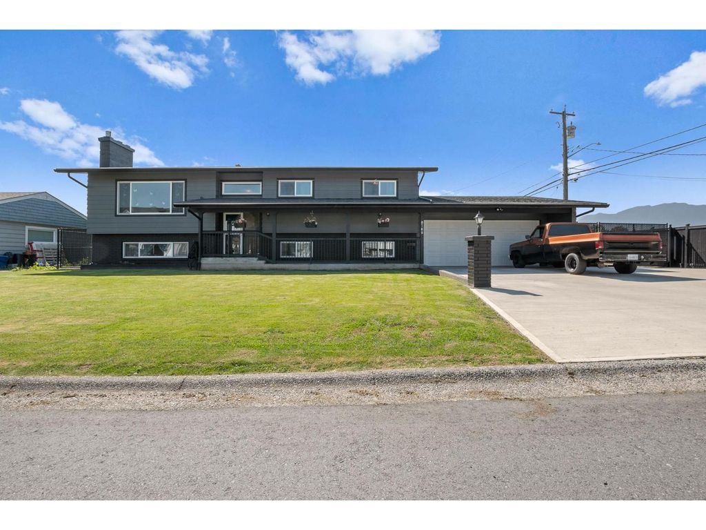 8789 Butchart Street|chilliwack Proper South, Chilliwack