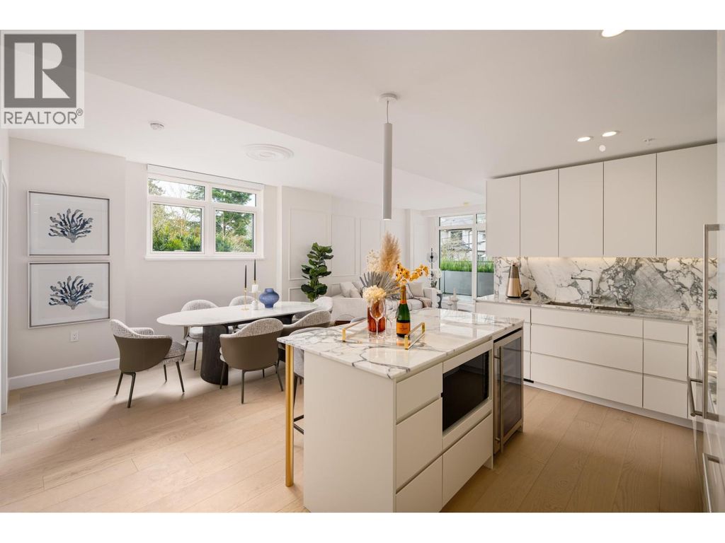 202 3668 W 10th Avenue, Vancouver