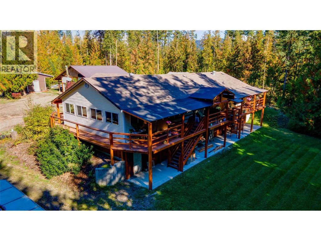 2681 Trans Canada Hwy., Sorrento