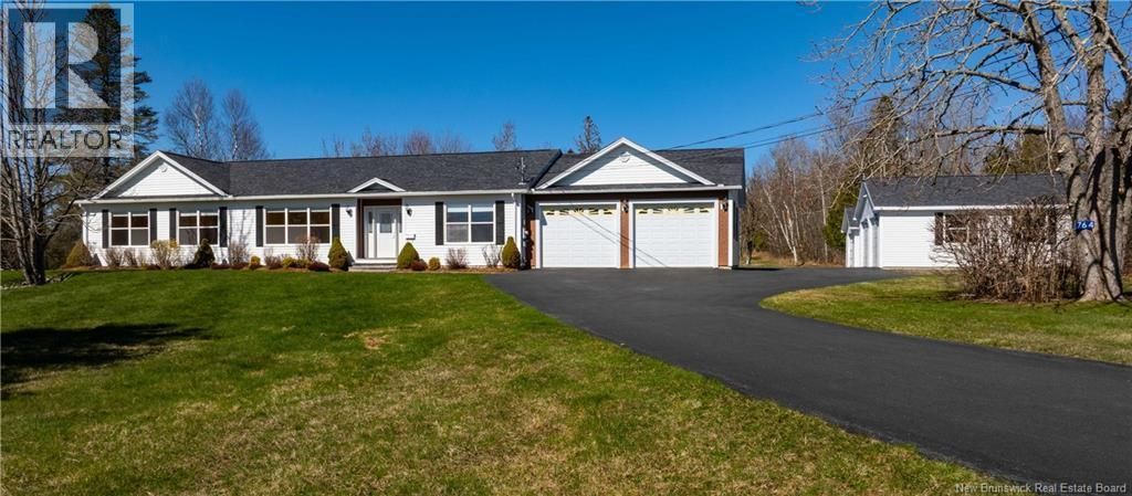 764 Bayview Drive, Saint Andrews